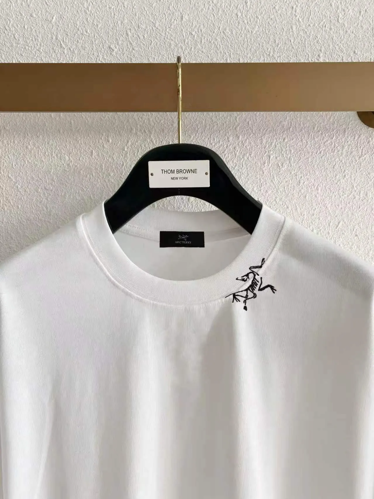Arc’ter/ logo + New Arrival ， ， ， ， T Same Style。 :Black White Blue Gray Size:S（90-130 ） M（125-140 ） L（135-160 ） XL（160-180 ） XXL（180 ）